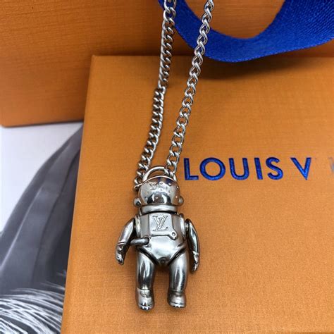 louis vuitton astronaut necklace fake|Louis Vuitton false product id.